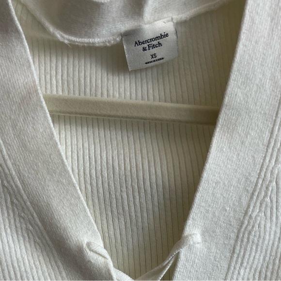 Abercrombie & Fitch, Elevated Knit Slim Lace-Up Cardigan, XS - Picture 4 of 5